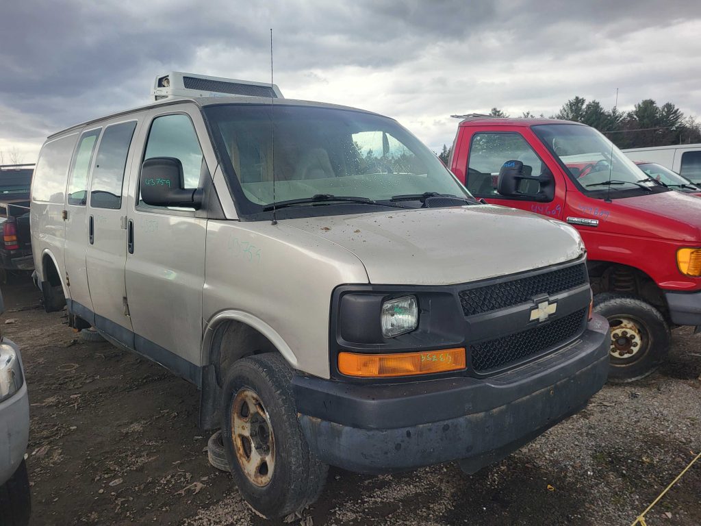 CHEVROLET EXPRESS VAN 2005