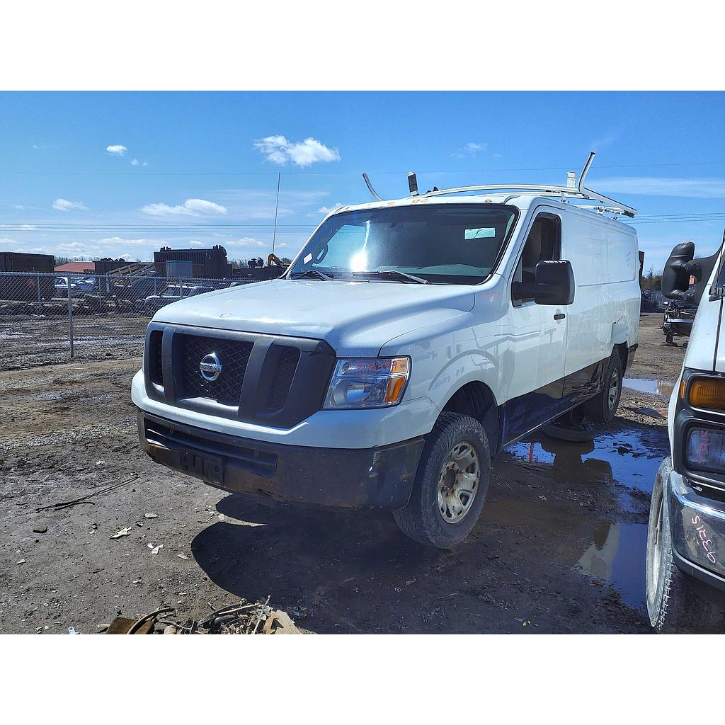 NISSAN NV 2014